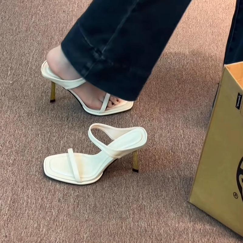 Лето 2025 года новые сексуальные сандалии на высоком каблуке для интернет-знаменитостей, женские, с леопардовым принтом, квадратным носком, открытым носком, сандалии-стилеты