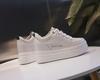 Женские белые кроссовки на платформе — корейский стиль 2020 года, натуральная кожа, увеличенная внутренняя высота, повседневный и универсальный дизайн