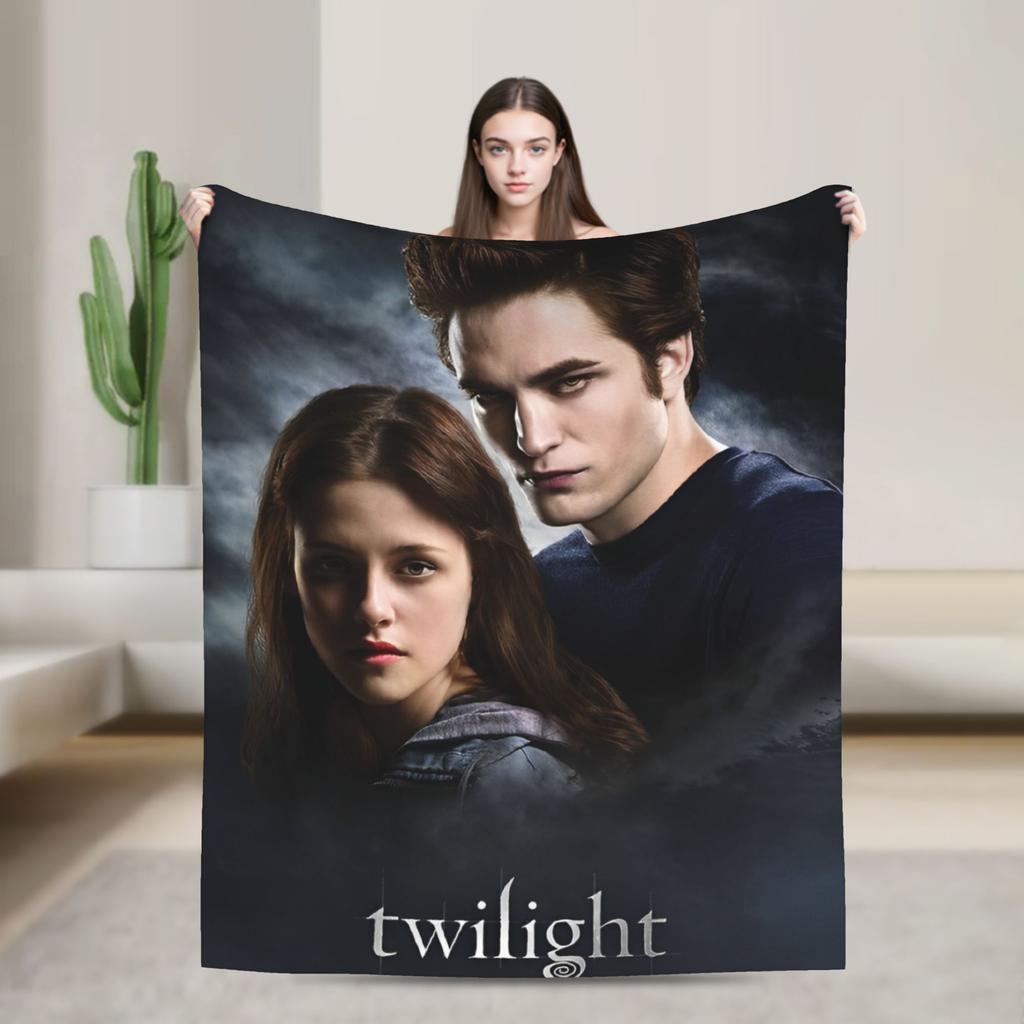 Twilight Saga Jacob Wolf Moon Loca Velvet Throw Fashion Blankets Retro Movie for Home Knitted Fashion Blanket Car Lightweight Portable Quilt