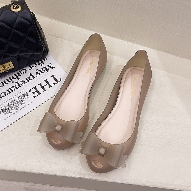 Модные женские сандалии с пластиковыми башмаками Peep Toe, симпатичные сандалии Jelly, женские летние туфли 2024 года на резиновой подошве с бабочкой