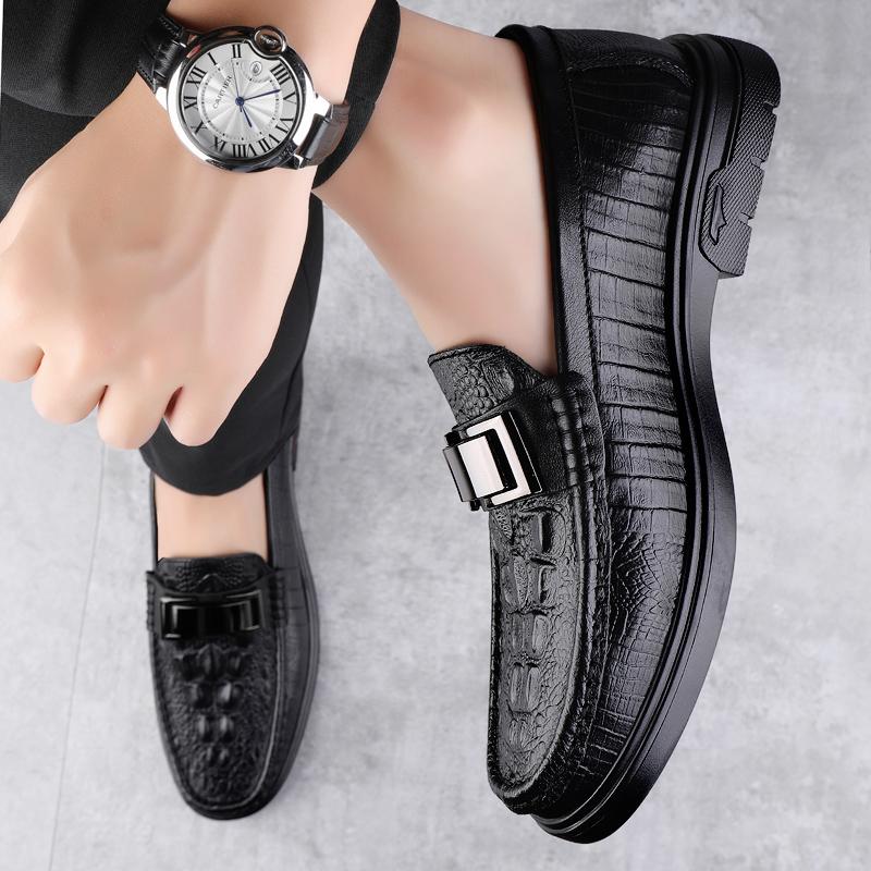 Осенний модный бренд Мужские круглые туфли-лоферы из крокодиловой кожи верхнего слоя воловьей кожи Повседневная кожаная обувь Новые мужские удобные нескользящие лоферы
