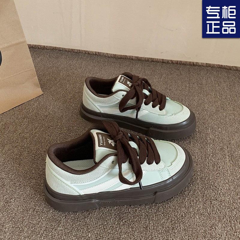 2025 новая корейская версия нишевых студенческих кроссовок модная ретро повседневная обувь популярная универсальная женская белая обувь модная обувь