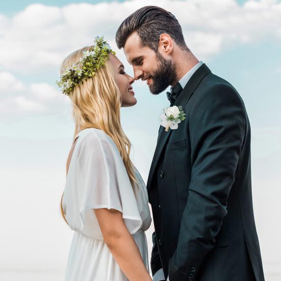 Свадебная бутоньерка с искусственным жемчугом, реалистичный вид, толстые лепестки, невыцветающие свадебные розы, бутоньерка на запястье, корсаж, товары для вечеринок