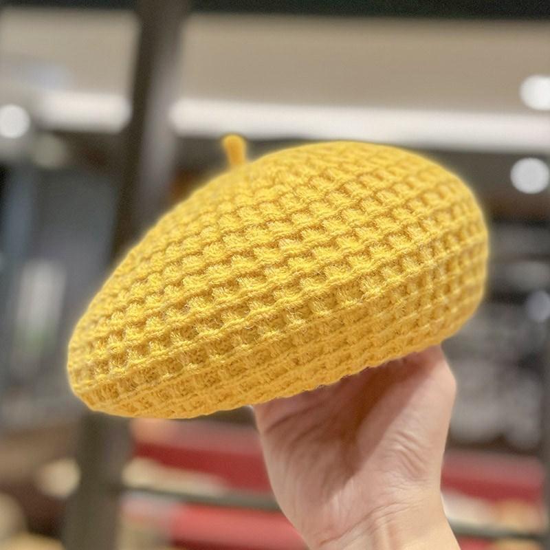 Knitted plaid hat women's autumn and winter new versatile British retro casual painter hat beret