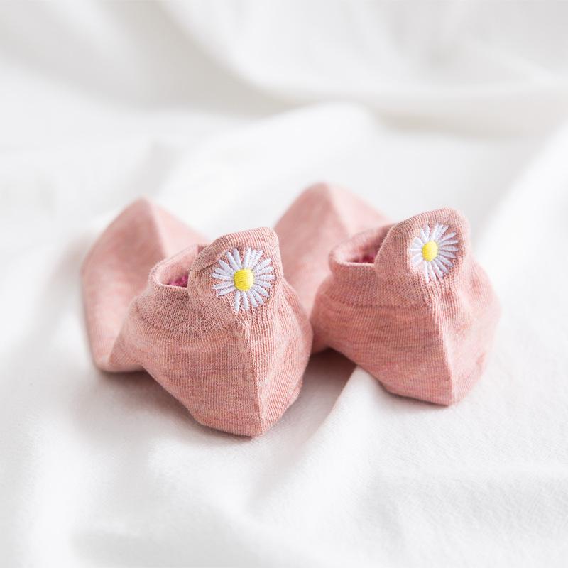 Женские носки-лодочки с вышивкой «Ромашка» — корейский стиль Quan Zhilong, весна/лето 2020 г.