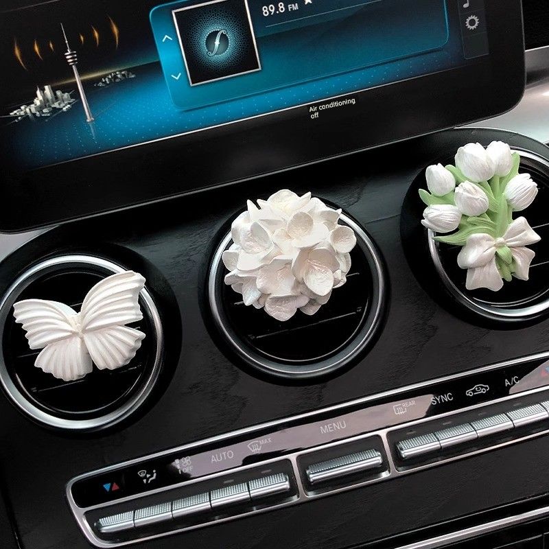 Niche Tulip Car Fragrance Diffuser Stone, Elegant Floral Car Air Vent Decoration Pendant, Butterfly Light Fragrance