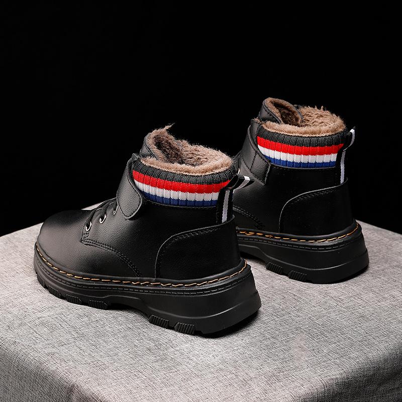 Зимние детские плюс бархатные ботинки для мальчиков. Хлопчатобумажная обувь в больших зимних сапогах.