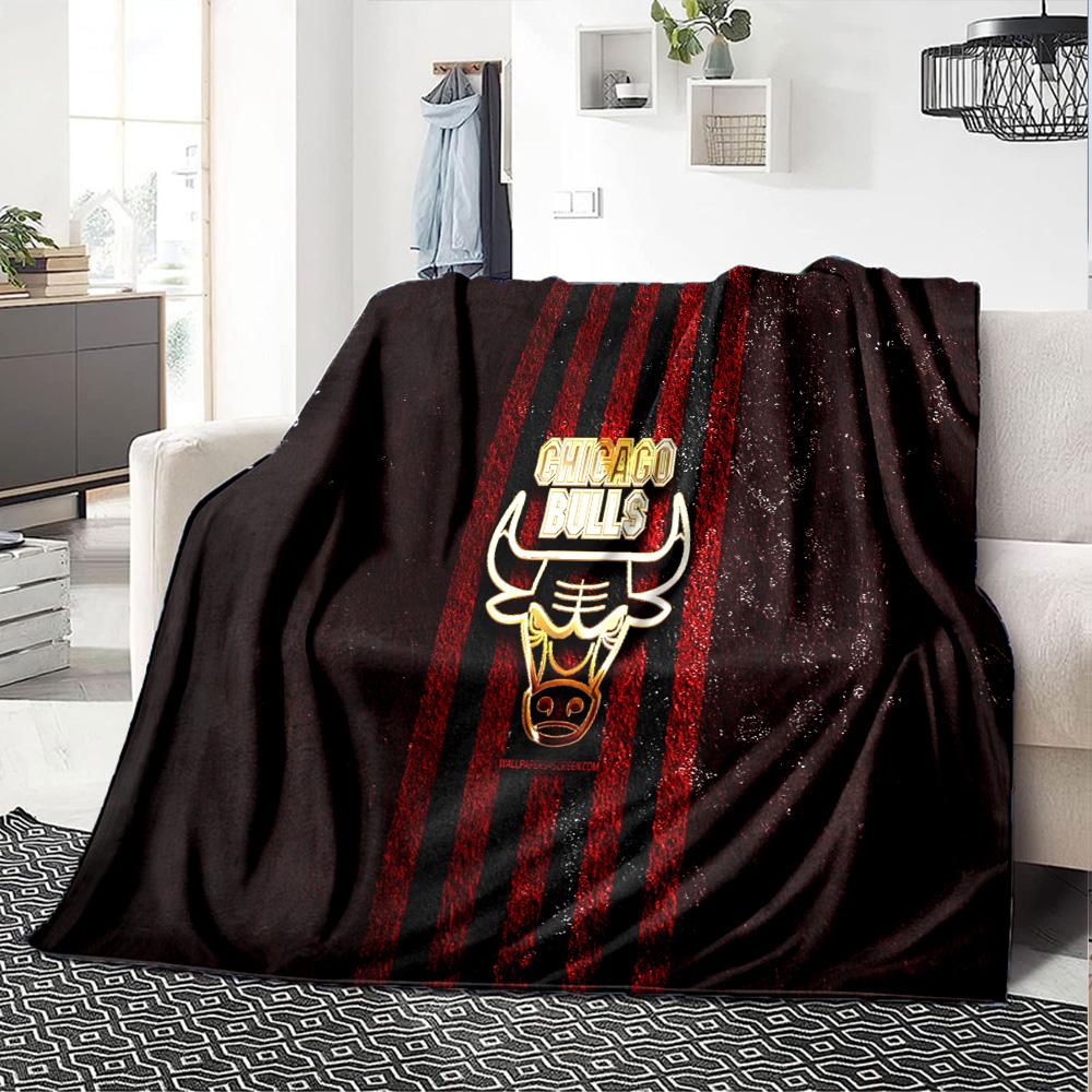 Chicago-Bulls Logo Flannel Blanket, Soft Polyester, Modern Design, All-Season for Camping, Travel, Gifts for holidays or birthdays