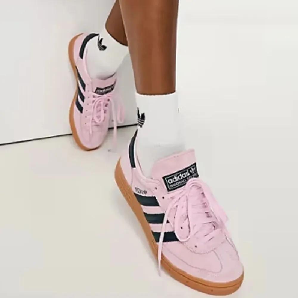 Кроссовки adidas Handball Spezial Розовые Женские Оригинальные