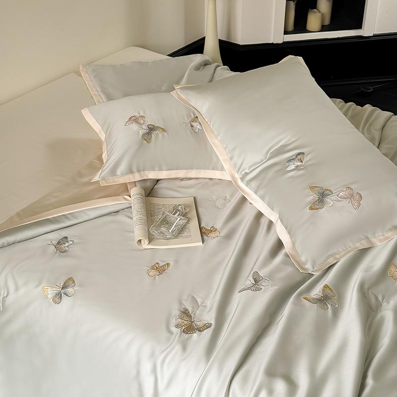 Light luxury butterfly summer Tencel summer cool quilt feeling naked air conditioner quilt four-piece machine washable single ice silk thin quilt