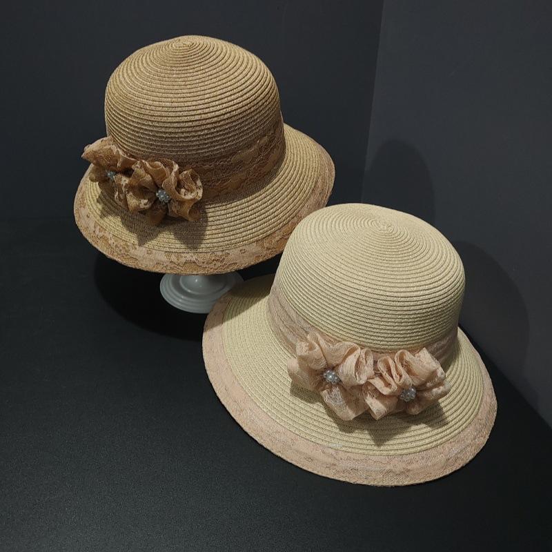 Spring and summer straw woven lace flower straw hat women's fashion breathable sunshade sunscreen hat seaside beach sun hat