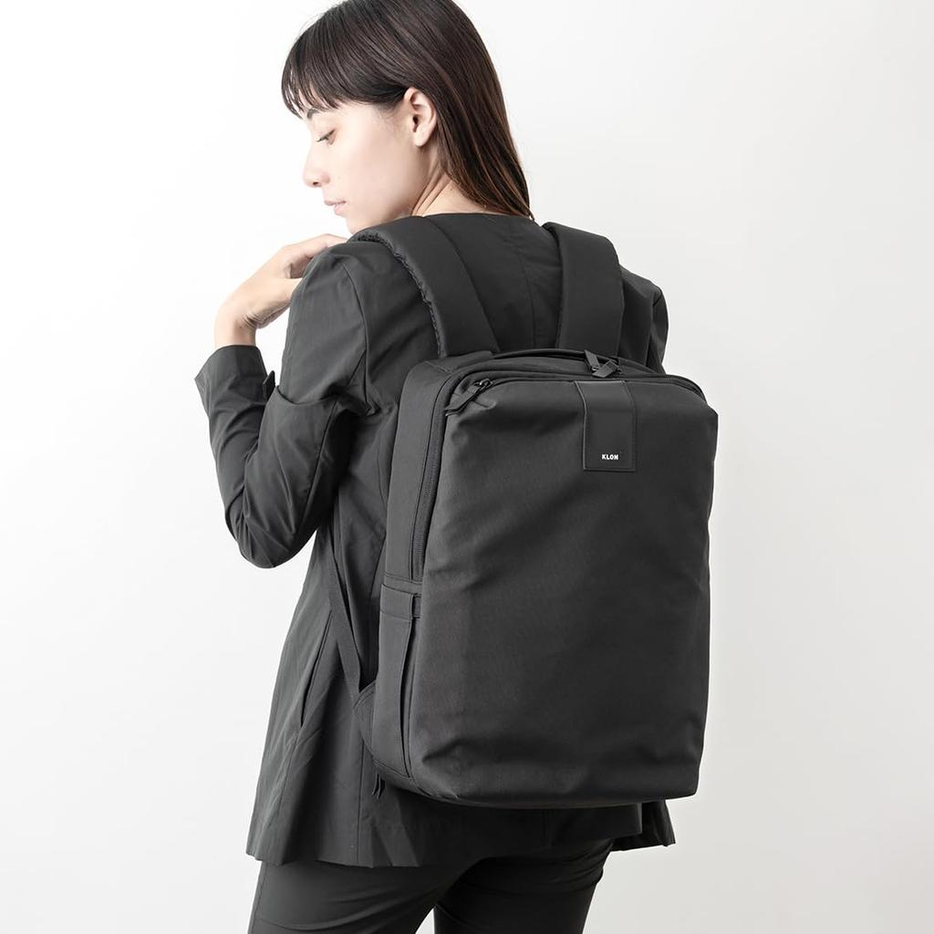 KLON Light Basic Rucksack, простой водонепроницаемый бизнес-рюкзак для мужчин и женщин, доступный в черном цвете.