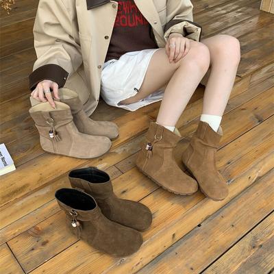 Ретро этническая маленькая подвеска маленькие короткие ботинки женские 2025 новый осень и зима рукав круглый носок ботинки на платформе узкие ботинки Мартин