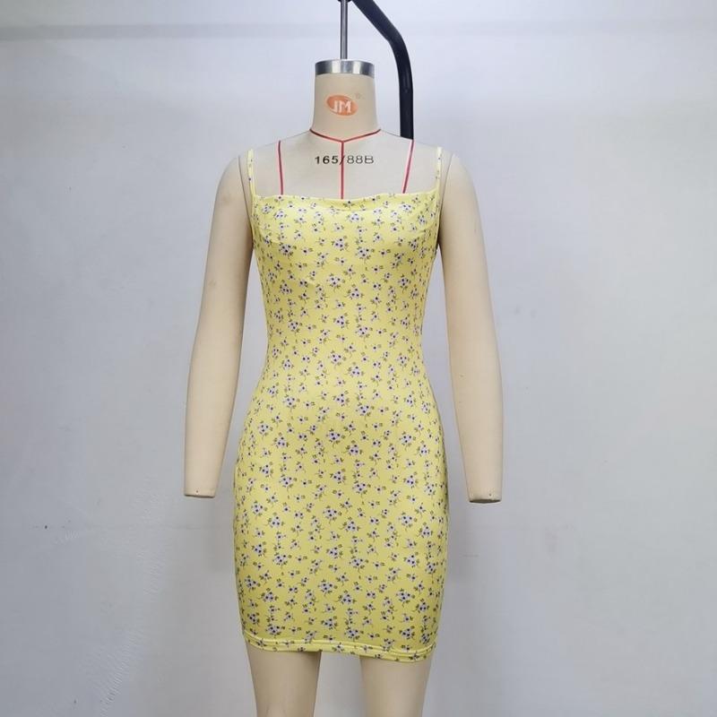 Женские обтягивающие платья с открытой спиной в горошек