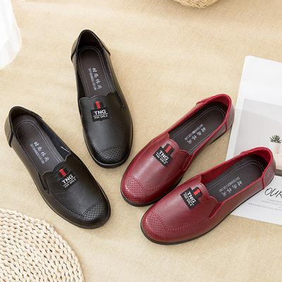 Простые модные весенние туфли-лоферы для женщин среднего и пожилого возраста, нескользящие туфли на плоской подошве для мам, удобные рабочие туфли без застежек