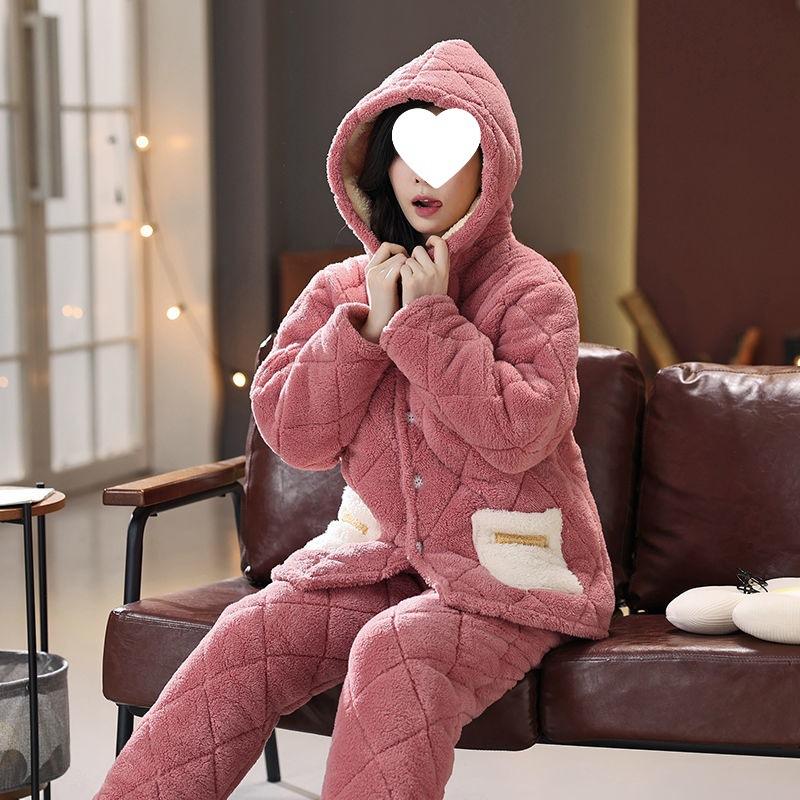 Пижама женская трехслойная утолщенная и милая зимняя можно носить больших размеров теплая стеганая домашняя одежда
