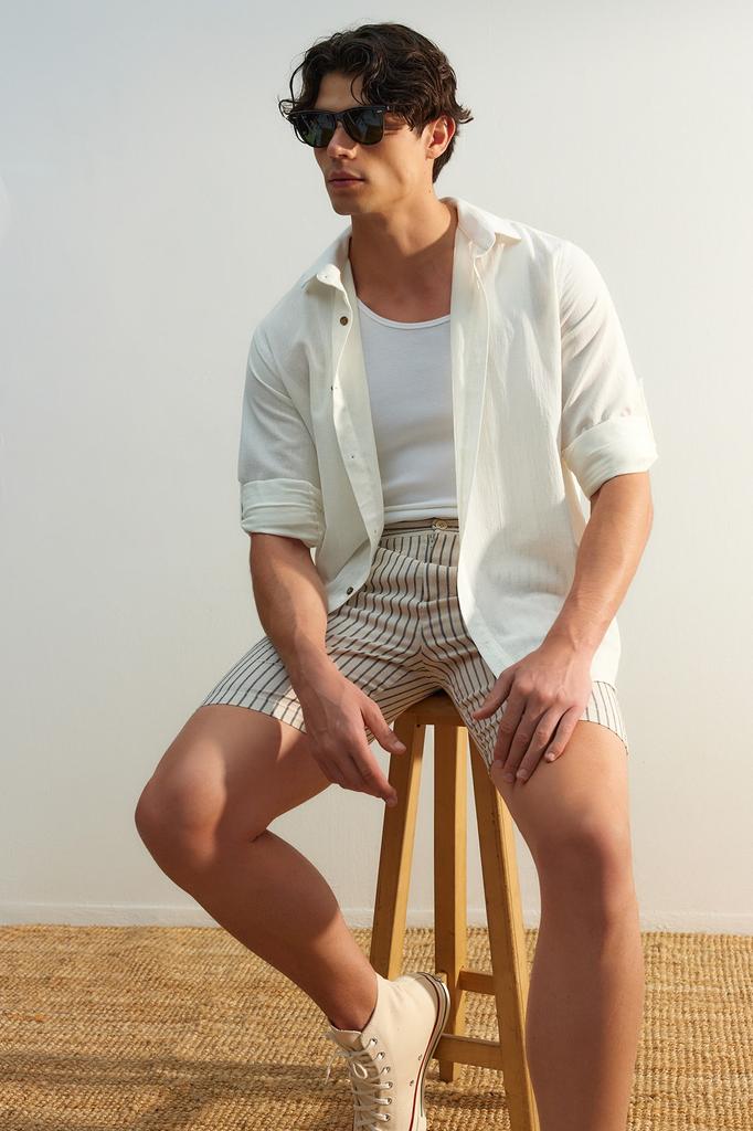 Мужская модная новая рубашка, белая льняная рубашка обычного кроя с погонами и эффектом морщин