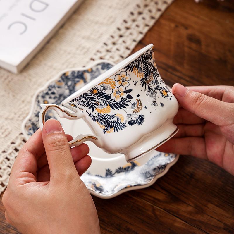 Ретро сине-белая керамическая чашка Пномпень французская легкая роскошь кофейная чашка и блюдце с золотой росписью изысканная нишевая чашка для послеобеденного чая