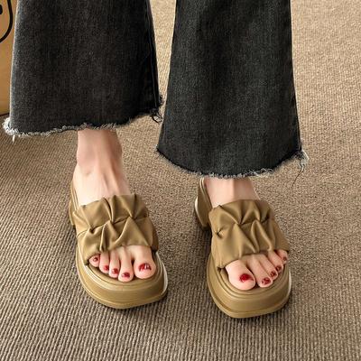 Женские шлепанцы на платформе в корейском стиле, элегантные сандалии на танкетке однотонного цвета для женщин, универсальные уличные шлепанцы для отдыха, новинка