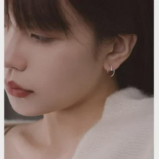 Серьги Niche Cold Style в форме ногтей из чистого серебра для женщин - простые, элегантные, легкие и роскошные