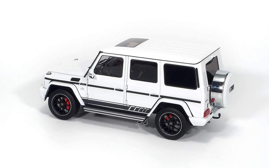 Almost Real G 63 2015 463 Edition Polar White Scale Complete Diecast Car 820604 Mercedes-AMG (W463) - - 1/18
