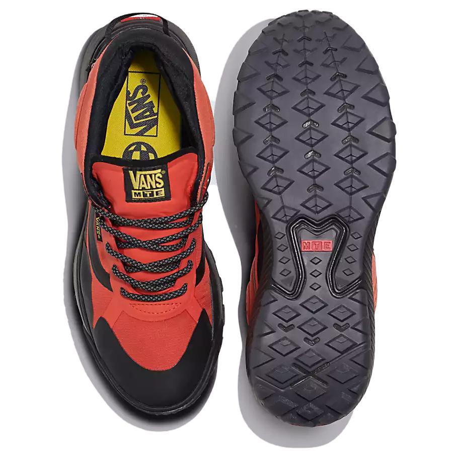 Vans Crosspath Mid MTE оранжево-черные кроссовки унисекс VN000CVVORB