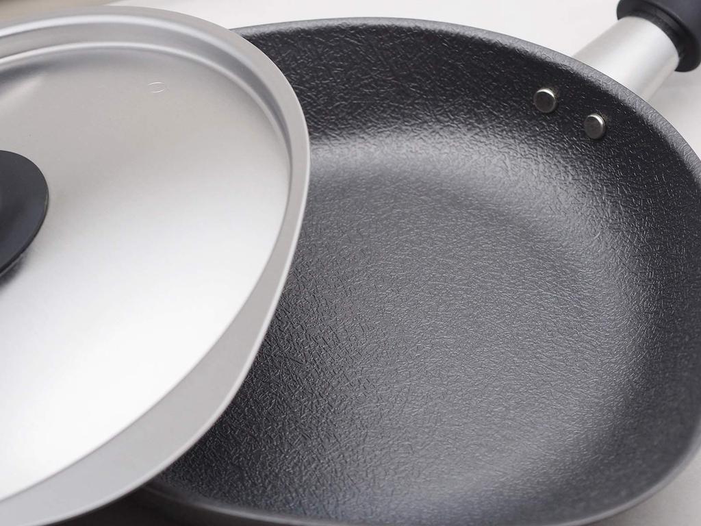 Sori Yanagi Sori Yanagi A Iron Frying Pan with an Uneven Iron Surface That Is Nitrided To Prevent Compatible with Iron Frying Pan That Absorbs Oil