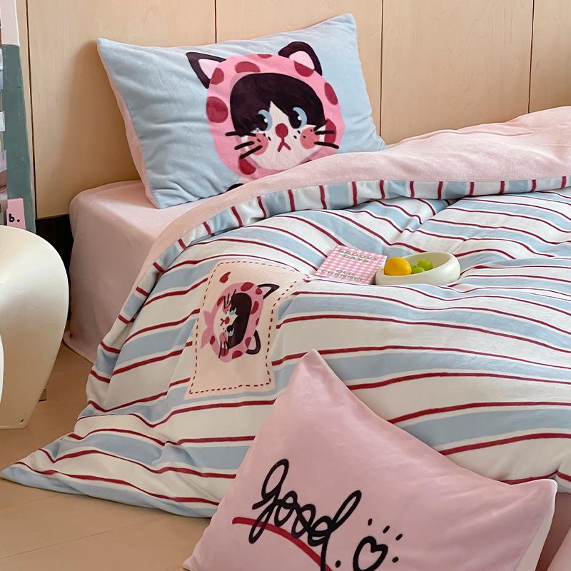 Утолщенный молочный флис, девчачье сердечко, милый котенок, кровать, комплект из четырех предметов, коралловый флис, 1,5 метра