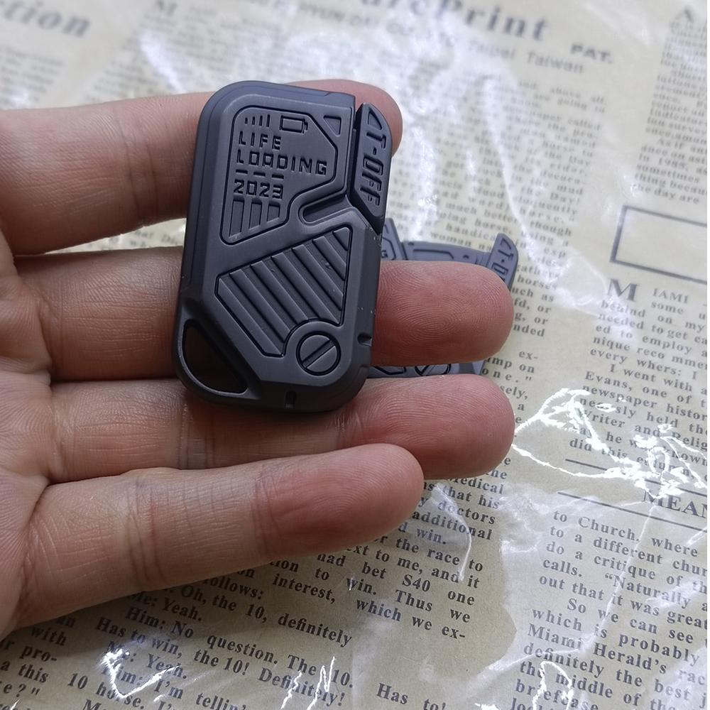 EDC Игрушки-антистресс Слайдеры для кончиков пальцев Настольная игрушка для взрослых Снятие стресса Магнитный металлический вращающийся толкатель Карточка Подарок Фіджет-спиннер