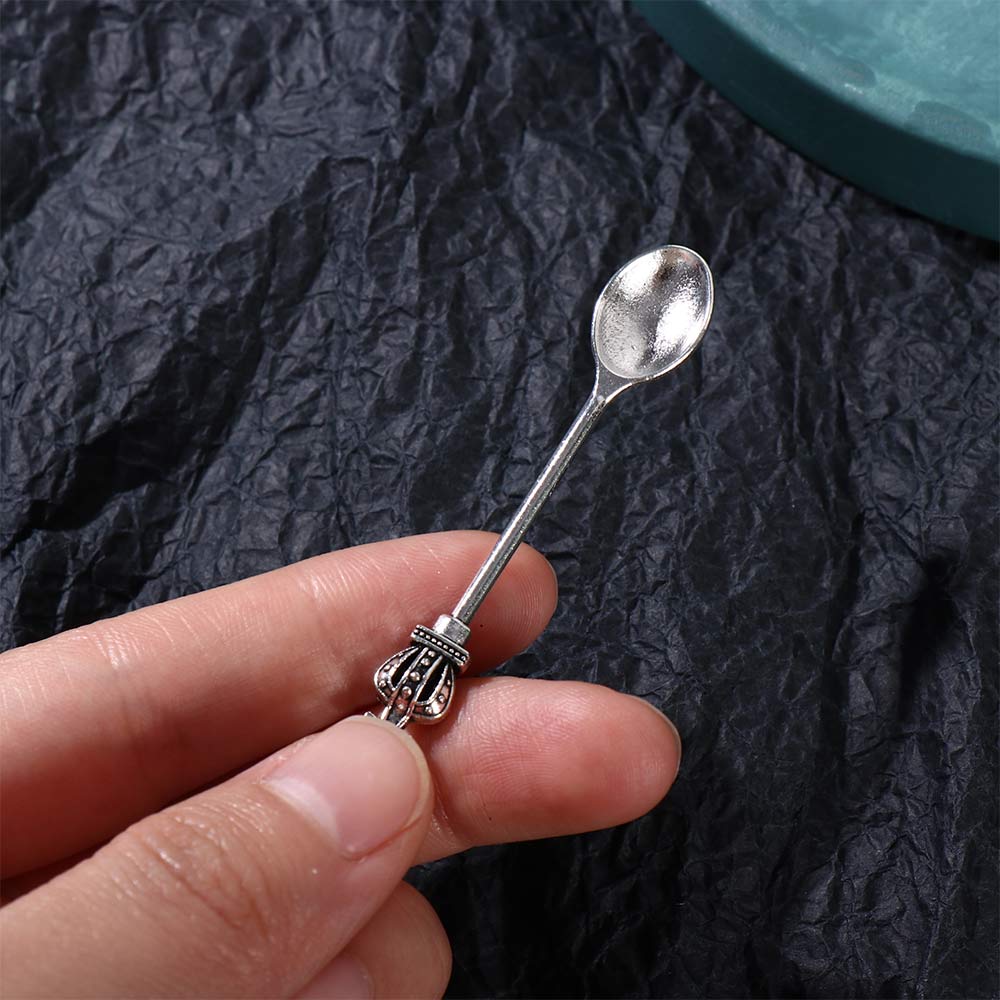 Кулон ручной работы, серебристого цвета, ювелирное украшение, подарок, металлическая брелок, безделушки, брелок для ключей, ложка-брелок