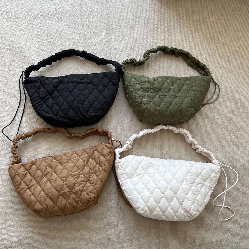 IELGY Корейская версия плиссированной сумки-облака, сумка-мешок с вышивкой ромбами, повседневная сумка-мессенджер большой вместимости