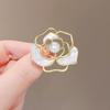 Hollow Camellia Pearl Brooch Japanese And Korean Fashion Accessories Corsage Simple Styling Pin