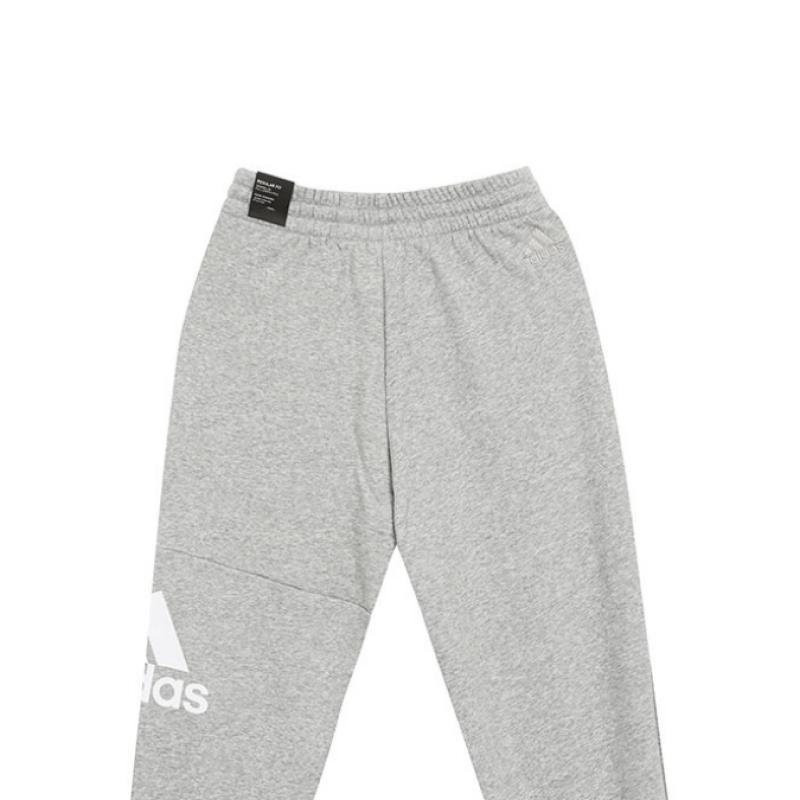 Adidas Флисовые брюки Essentials с зауженными манжетами и большим логотипом