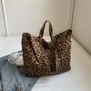 Casual Nylon Leopard Shoulder Bags Versatile Crossbody Bags for Women  New Commuting Free Shipping Zipper High Capacity