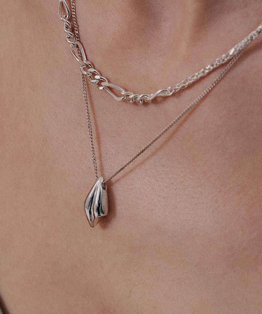 Burin Yooyoung Float Torso Necklace