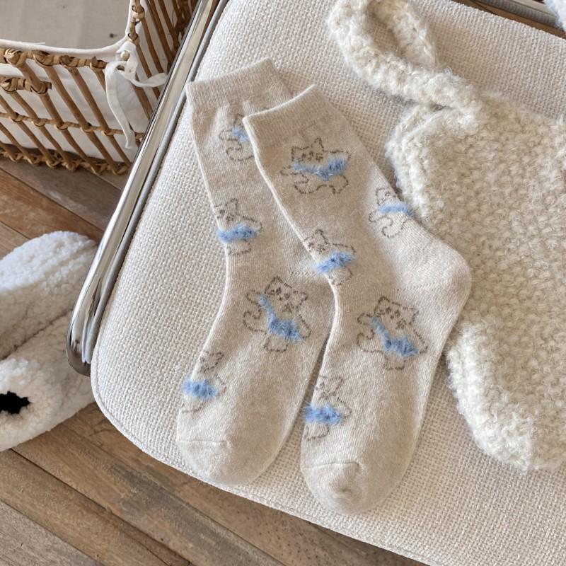 Fish-carrying Kitten Socks for Women In Autumn and Winter, Woolen Wool Socks with Thickened Animal Cover, Warm and Cute Women's Socks