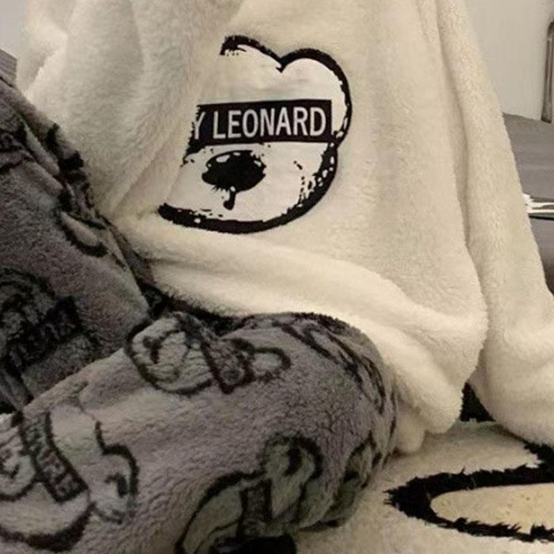 Утолщенная теплая фланелевая пижама большого размера для женщин с длинными рукавами, осенне-зимняя теплая пижама из мультяшного медведя из кораллового бархата