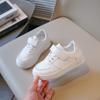 Выступление одноклассники детская маленькая белая обувь обувь для мальчиков 2025 весна и осень новый студент девочки белая спортивная обувь