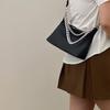 Новые сумки через плечо Advanced Women's Temperament Black Dual Purpose Chain Axillary Bags Fashion Trend Niche Leisure Commuter Bags