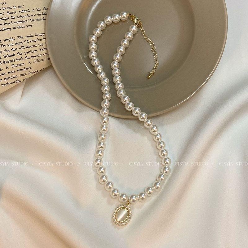 French opal pearl necklace women's light luxury niche high-end retro collarbone chain new neck chain