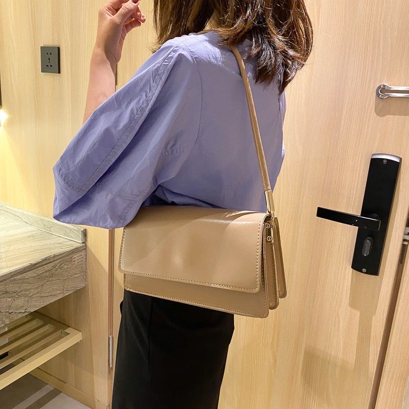 French Texture Popular Armpit Bag Milk Tea Color French Stick Single Shoulder Small Bag Women's Bag Fashion