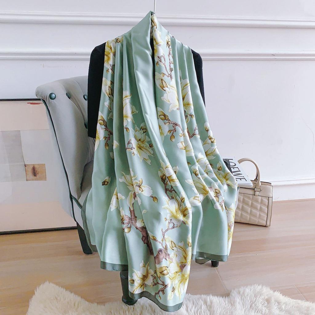 Весна и лето, путешествия, отдых, солнцезащитное пляжное полотенце, шаль, модный темпераментный женский длинный шелковый шарф на улице