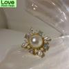 Shmik Shiny Boutique New Arrival Cross Pearl Rhinesotne Brooch Jewelry Fashion Exquisite Luxury Brooches Pins For Lady Gift