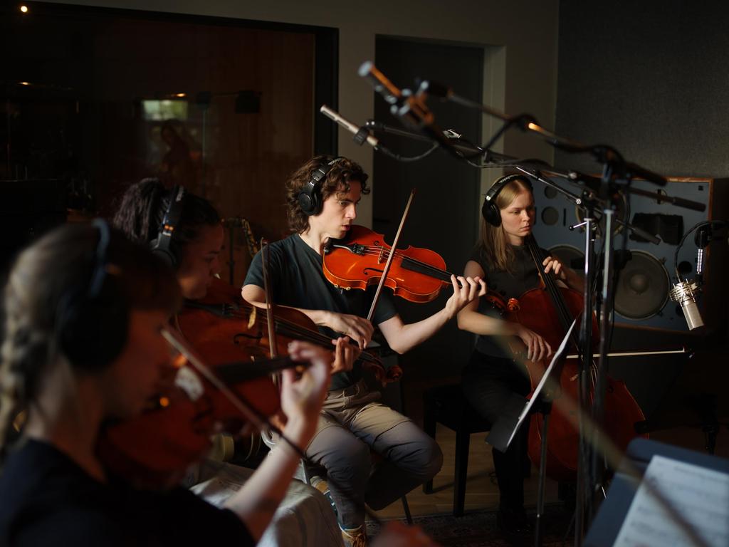 Audio Technica Professional Monitor Headphones Wired Studio Black ATH₋M20x Recording/Instrument Practice/Mixing/DJ/Games/Monitor Headphones/Wired []