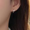 Унисекс Серьги-кольца с наложенными звездами - Японский и корейский стиль, Универсальные для повседневной носки, Полые манжеты для ушей в виде четырехконечных звезд