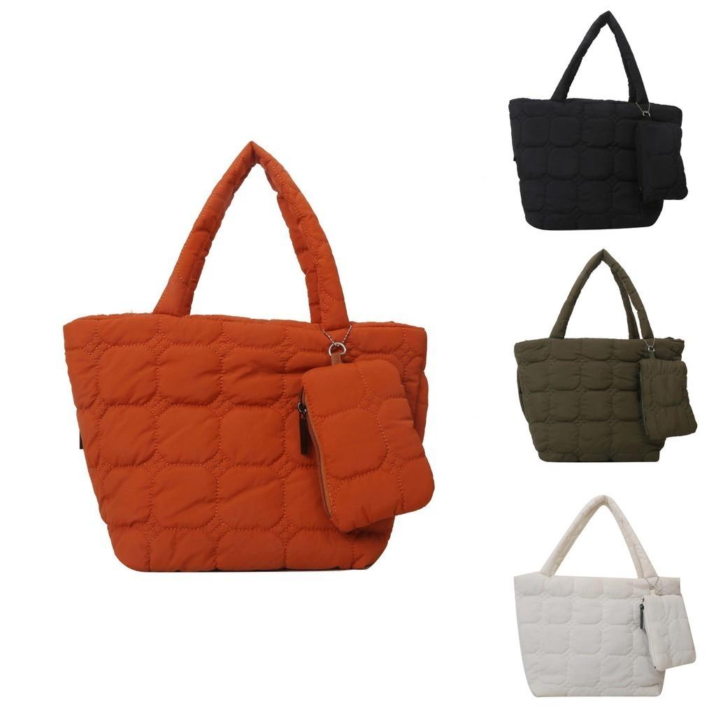 Stylish Large Capacity Quilted Tote Bag For Women Fashionable 2023 Trendy Shoulder Bag