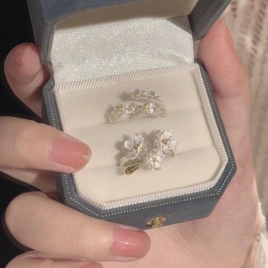 Женское открытое кольцо с цветком, регулируемое, гладкое, полированное, в стиле ретро, ​​легкое, для свиданий, ежедневного выпускного вечера