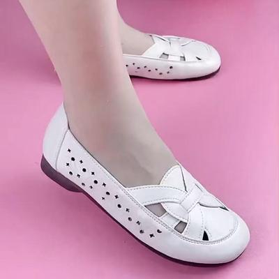 2025 новые туфли с полыми отверстиями женские летне-осенние новые сандалии для мам среднего и пожилого возраста мягкая подошва нескользящие туфли на одной педали