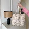 2 Летняя холщовая сумка-тоут с цветочным принтом, большая вместимость, повседневная на плечо, женская, с принтом алфавита, новая сумка