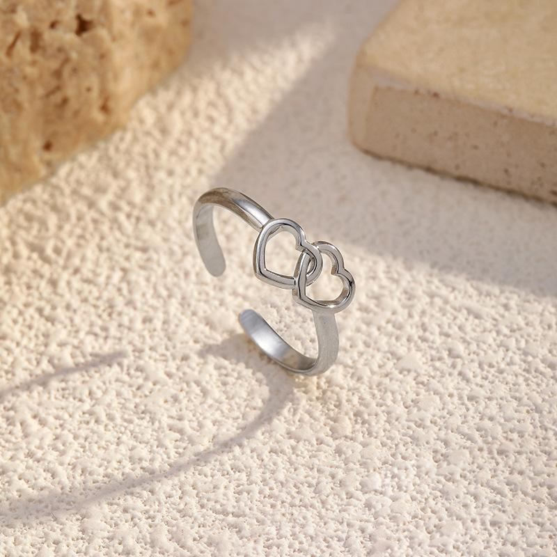 European and American simple heart-shaped opening titanium steel ring light luxury simple women's electroplated 18K gold stainless steel jewelry